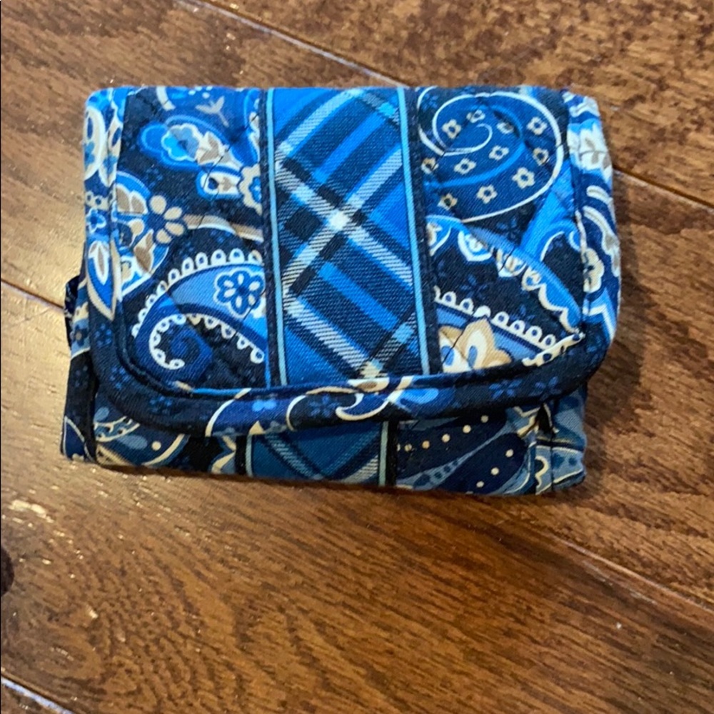 VERS BRADLEY WALLET!! (Matching purse available)